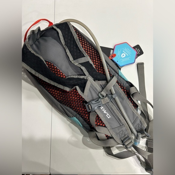 Dakine Women\'s Shuttle 6L Hydration Backpack Grey NWT Pack Bag main image 6